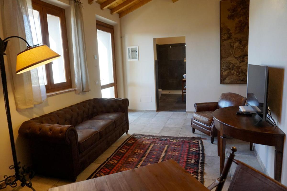 Agriturismo Cheloni Guasticce Exterior foto